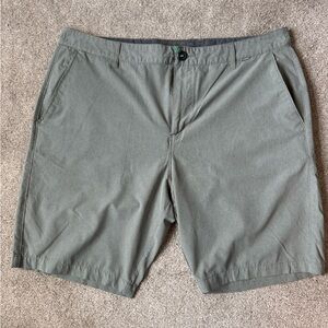 Linksoul Men's Grey/Olive Shorts - size 36